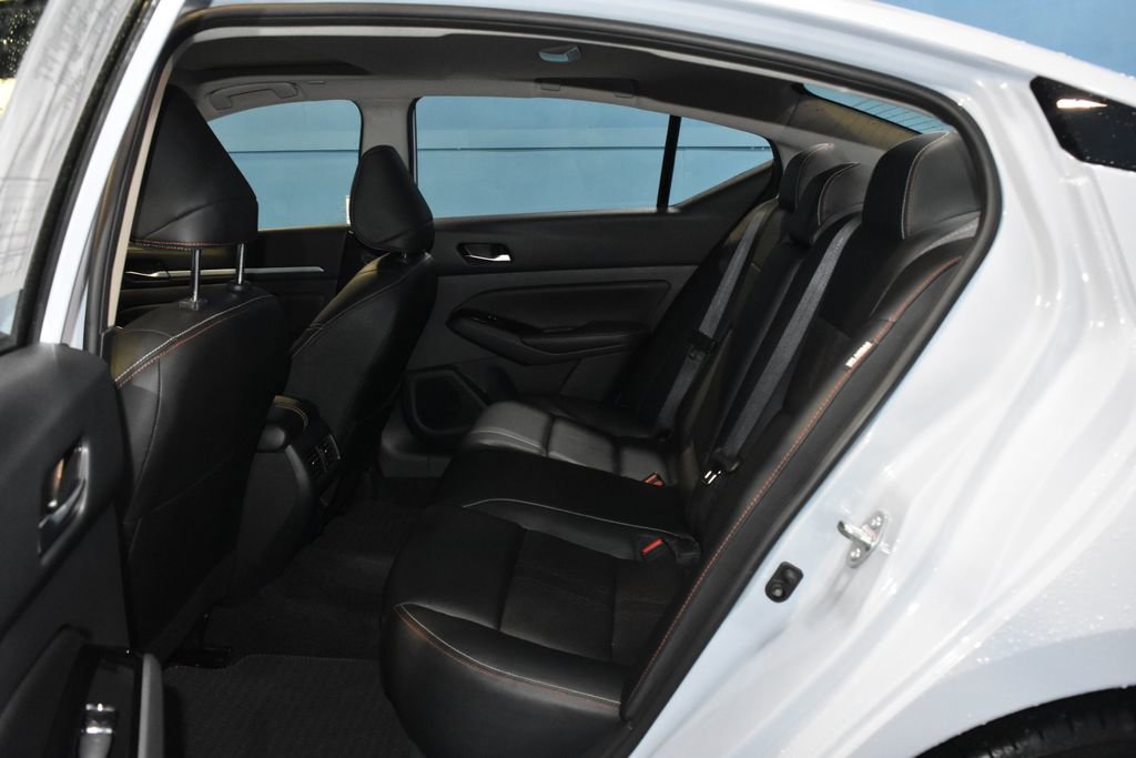 Certified 2024 Nissan Altima 2.0 SR image 17