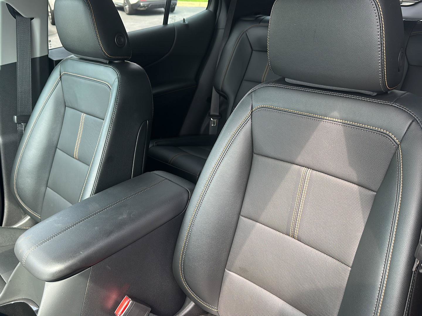 Used 2024 Chevrolet Equinox Premier FWD image 21