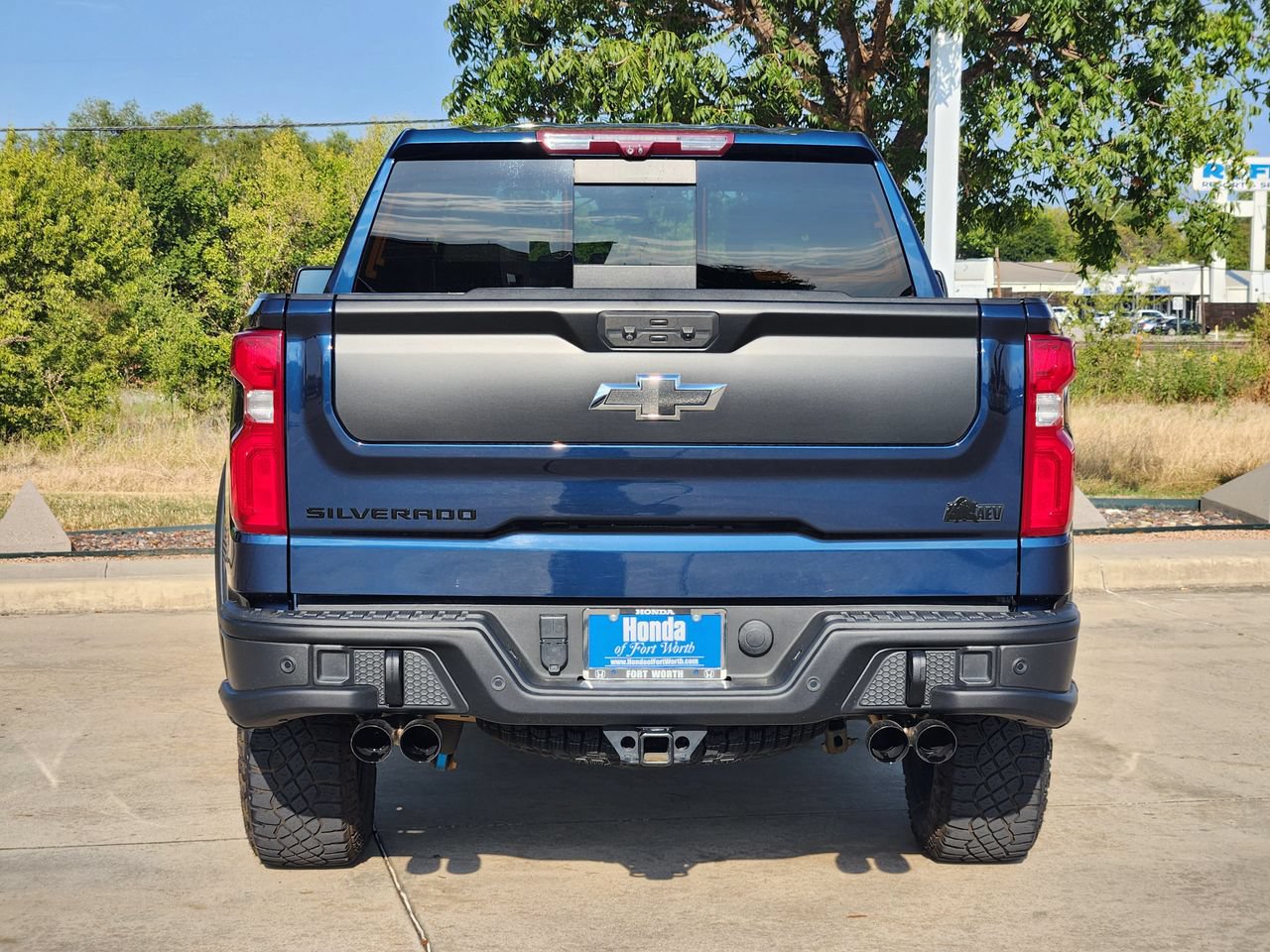 Used 2023 Chevrolet Silverado 1500 ZR2 w/ ZR2 Bison Edition AWD/4WD image 6