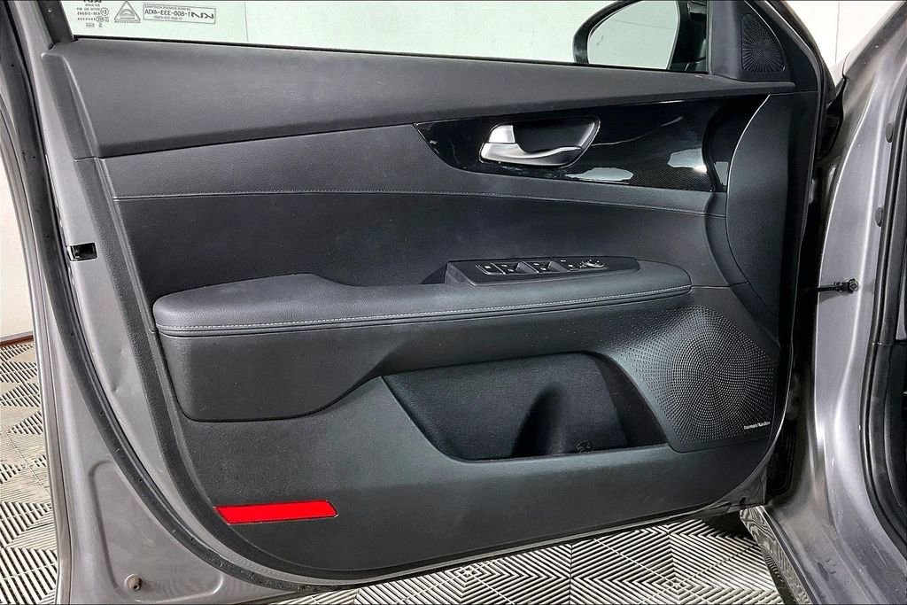 Used 2023 Kia Forte GT-Line w/ GT-Line Premium Package image 22