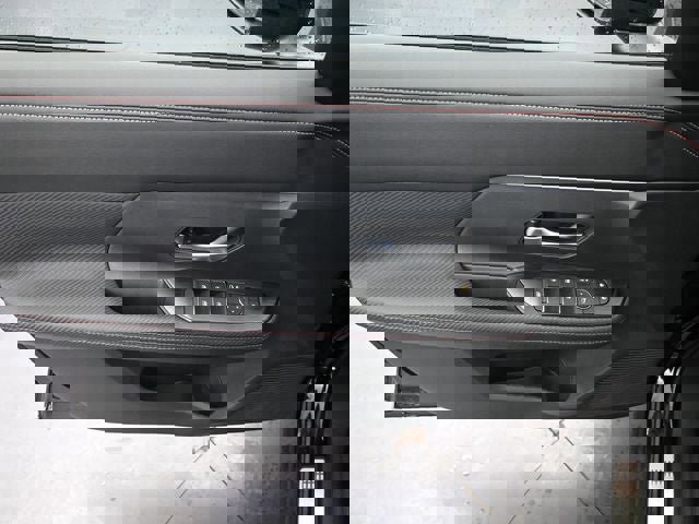 New 2026 Nissan Kicks SR w/ SR Premium Package image 25