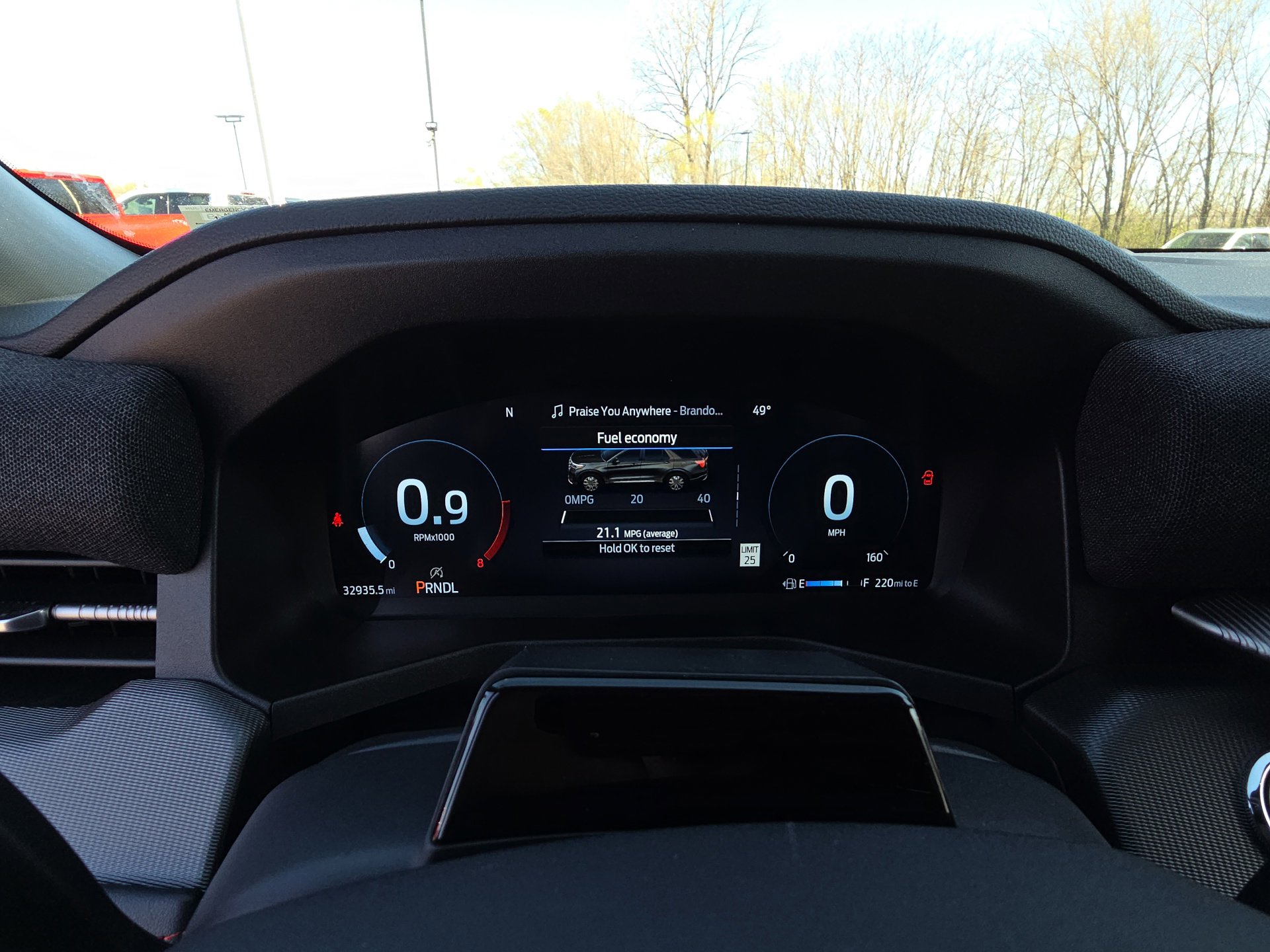 Used 2025 Ford Explorer ST-Line image 16