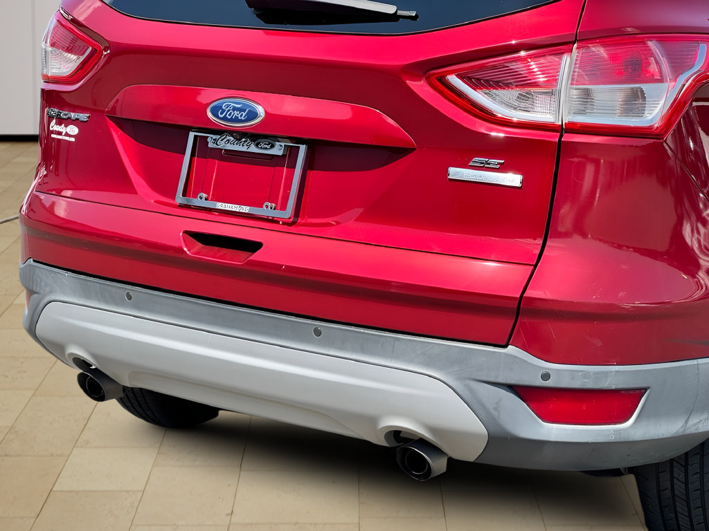 Used 2016 Ford Escape SE w/ SE Leather Comfort Package FWD image 34