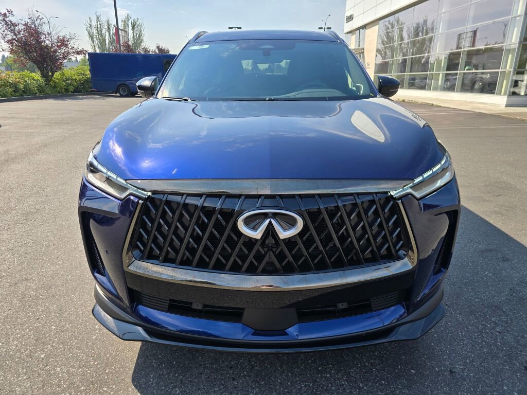 New 2026 INFINITI QX60 Luxe image 2