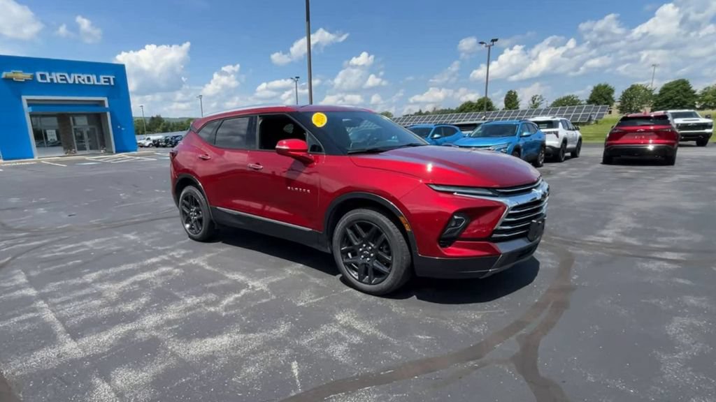 Certified 2024 Chevrolet Blazer Premier AWD/4WD image 2