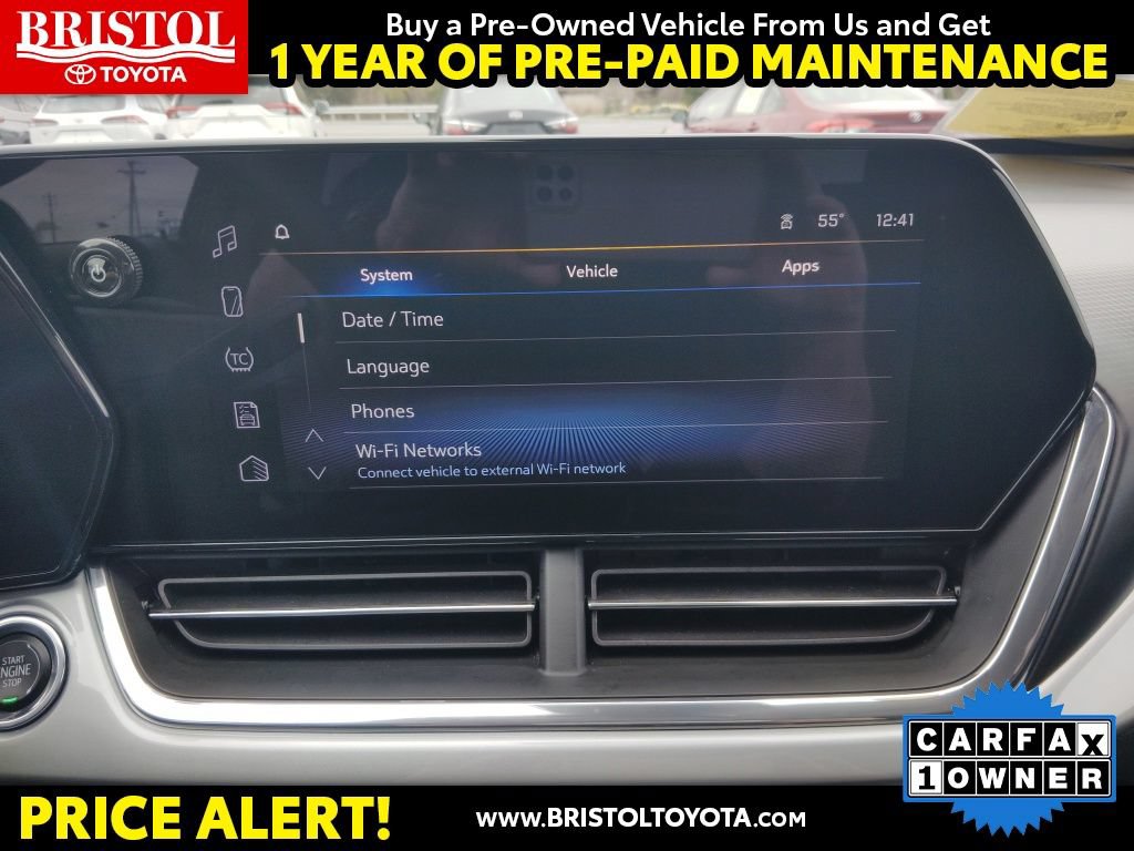 Used 2025 Chevrolet Trax LT w/ LT Convenience Package FWD image 22