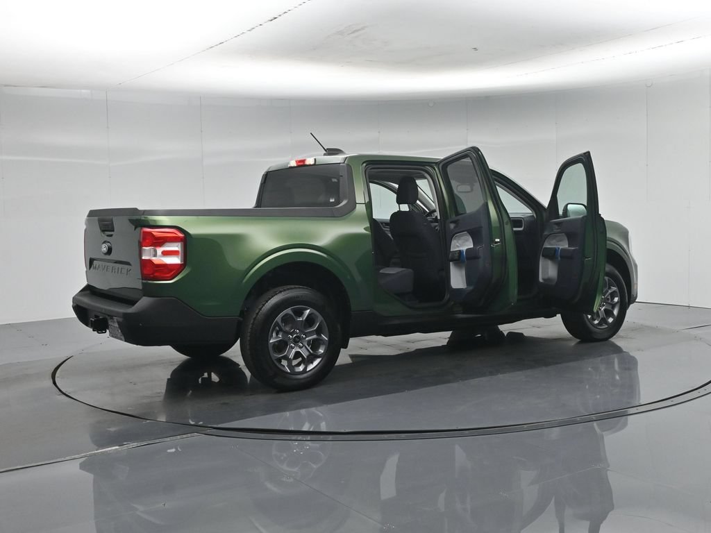 Used 2025 Ford Maverick XLT FWD image 6