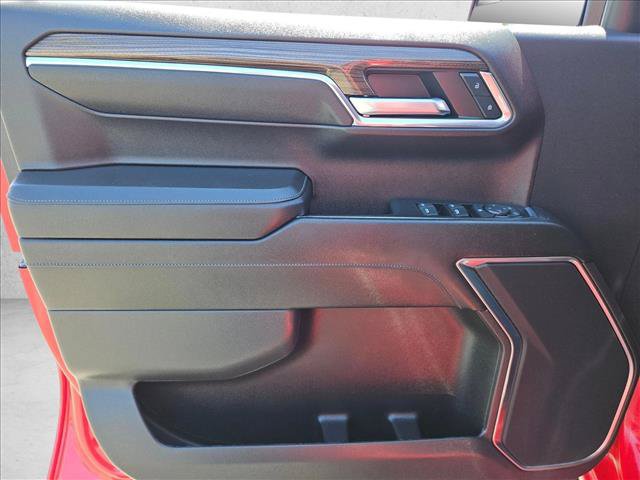 Used 2024 Chevrolet Silverado 1500 LT AWD/4WD image 11