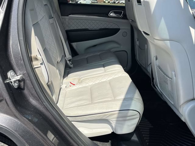 Used 2017 Jeep Grand Cherokee Summit AWD/4WD image 24