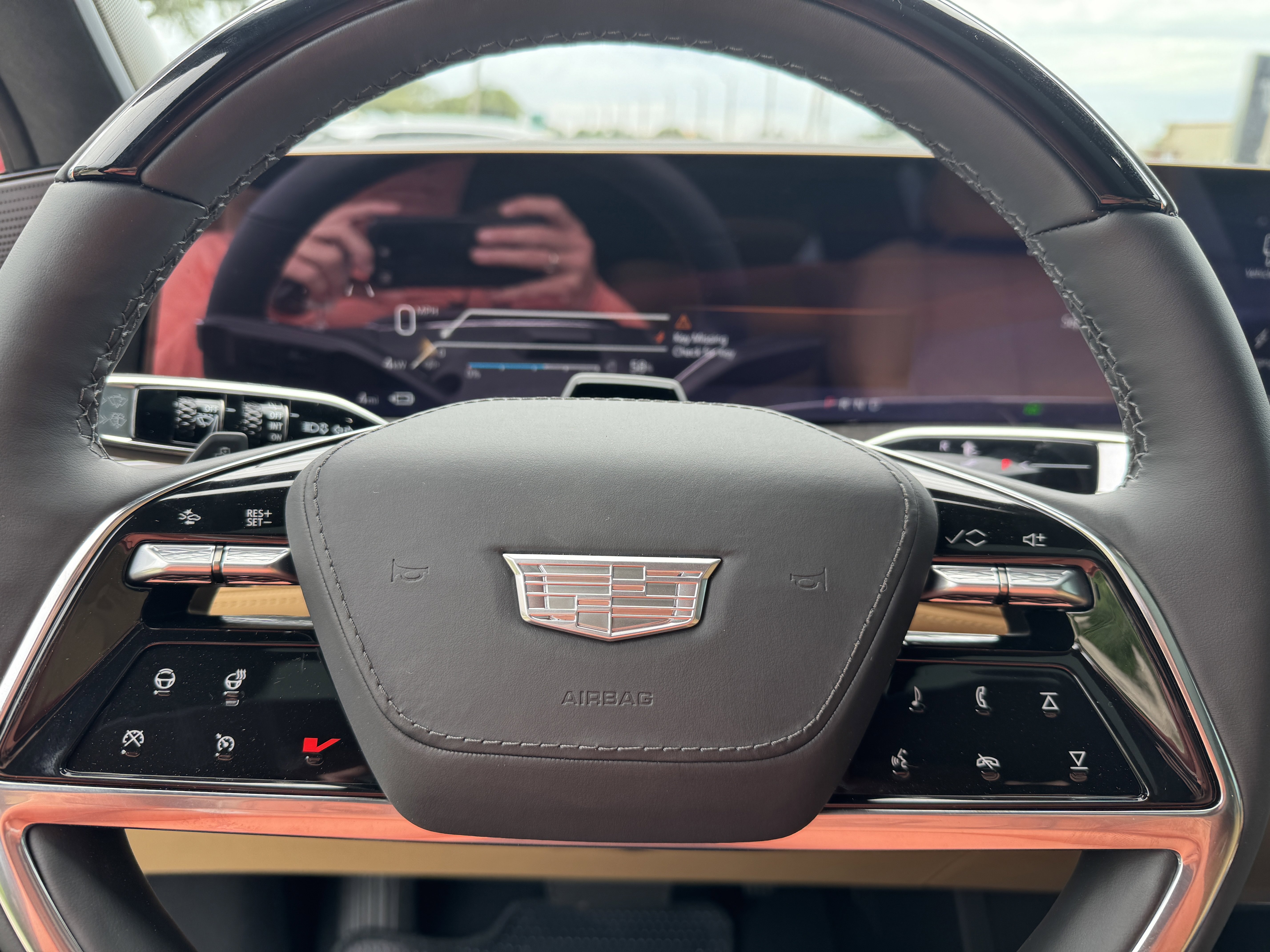 New 2026 Cadillac Escalade IQ Sport 2 w/ LPO, ONYX Package image 29