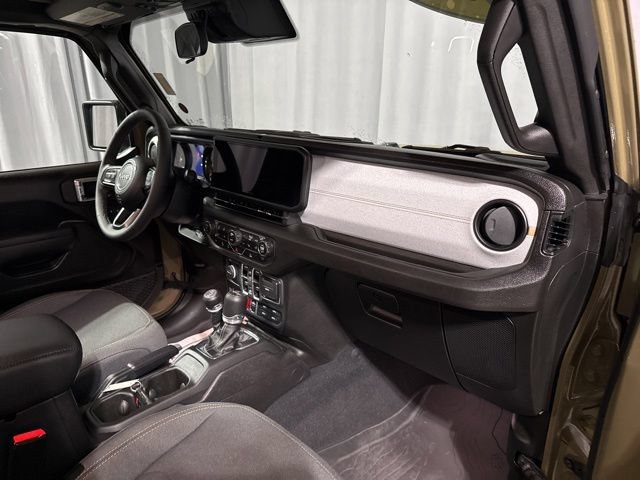 Used 2025 Jeep Wrangler Unlimited Sport AWD/4WD image 33