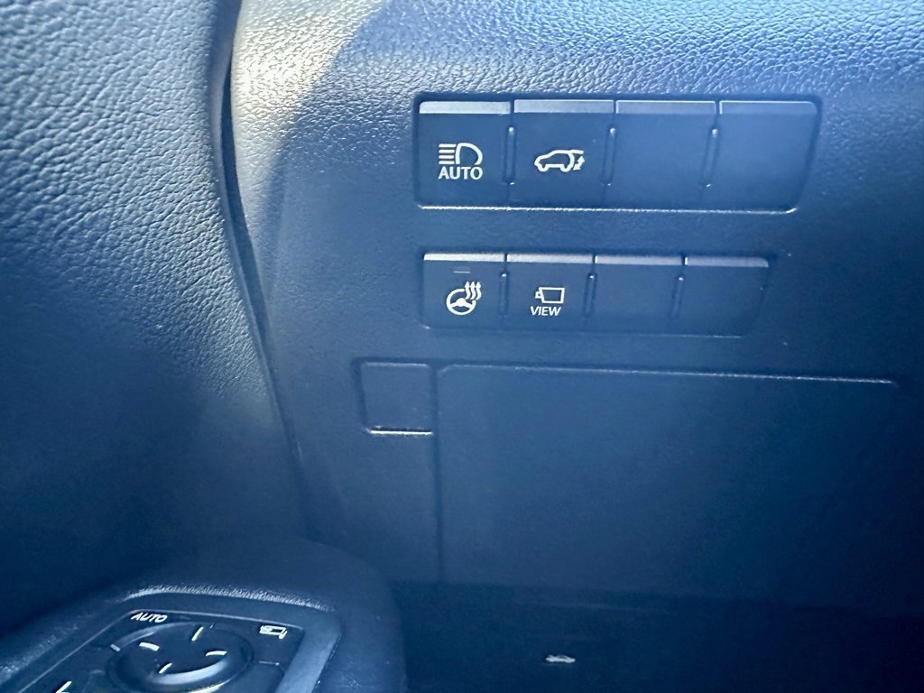 Used 2021 Lexus RX 350L FWD w/ Premium Package image 18