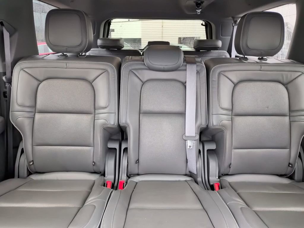 Used 2019 Lincoln Navigator L Reserve image 23