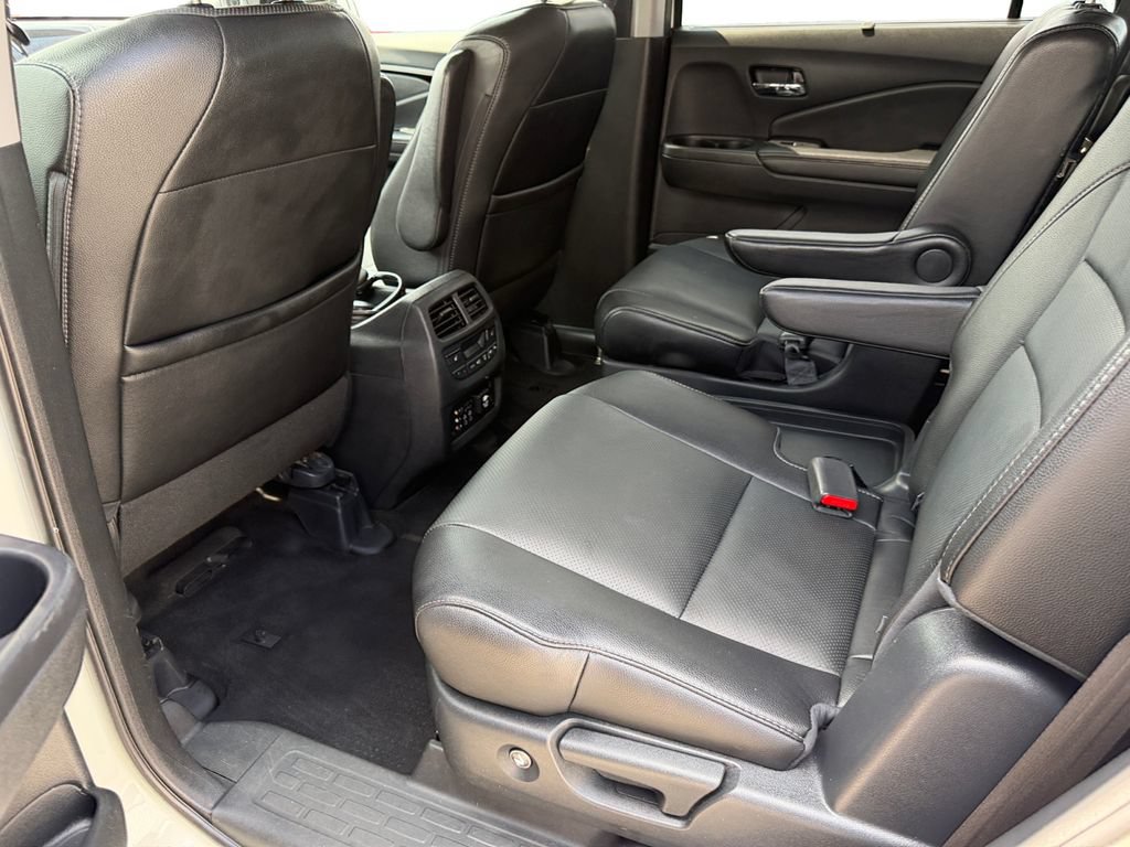 Used 2016 Honda Pilot Elite image 13