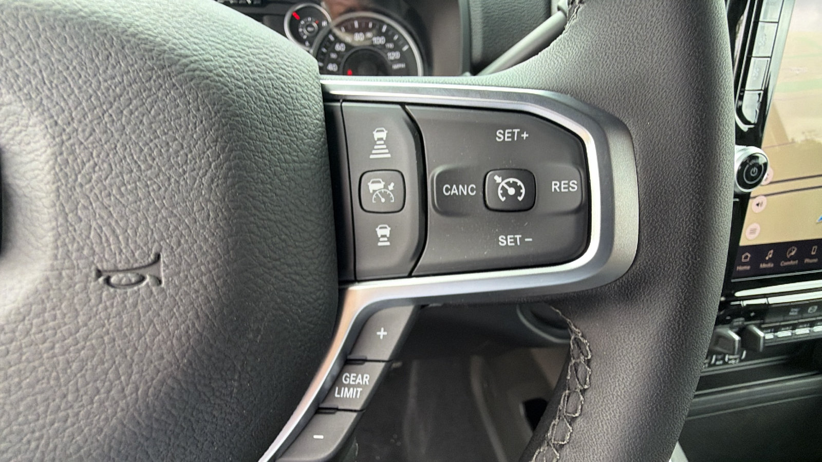 New 2026 RAM 3500 Big Horn AWD/4WD image 24