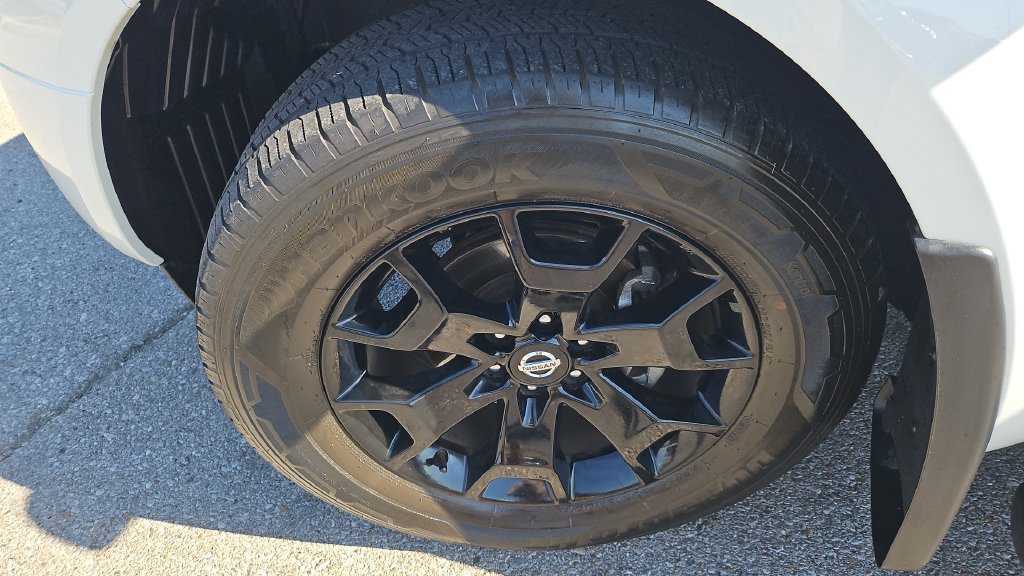 Certified 2020 Nissan Frontier SV w/ Midnight Edition Floor Mats RWD image 20