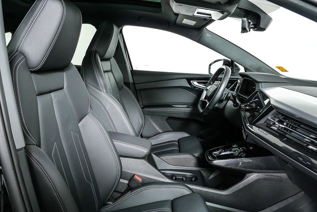 Certified 2023 Audi Q4 e-tron Prestige w/ Black Optic Package image 23