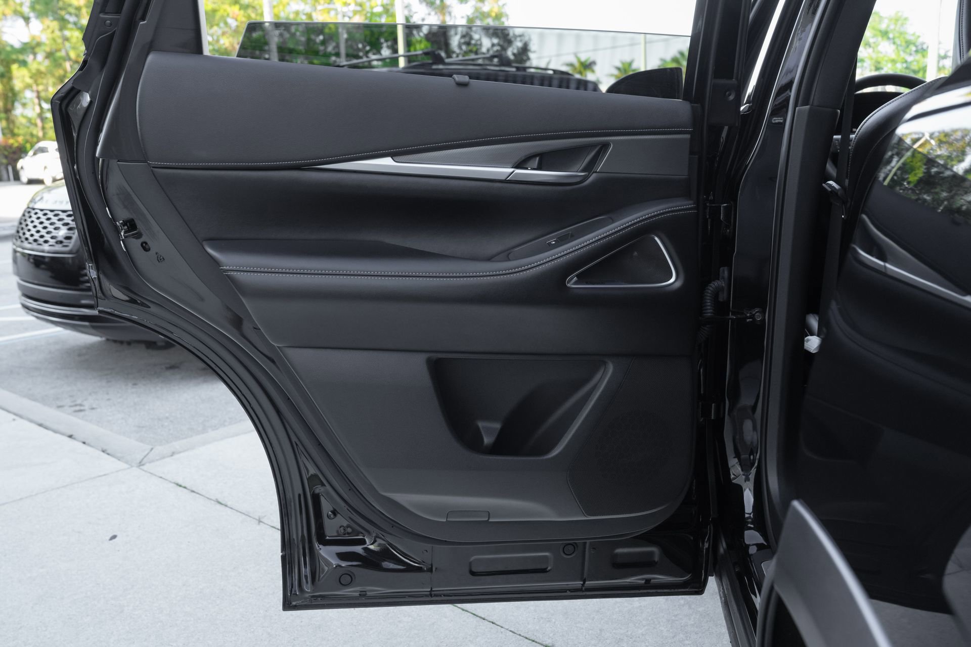 Used 2026 INFINITI QX60 Luxe w/ Cargo Package image 29