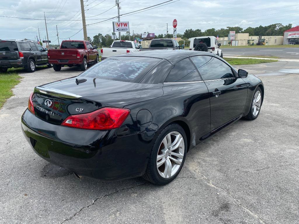 Used 2010 INFINITI G37 Convertible w/ Premium Pkg RWD image 7