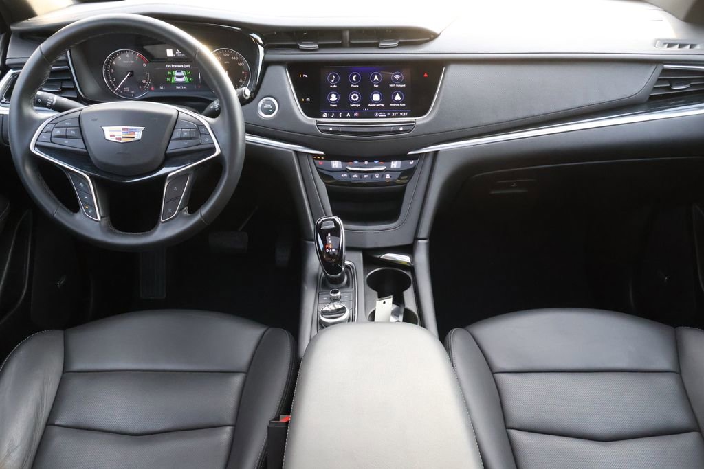 Used 2025 Cadillac XT5 Premium Luxury image 14