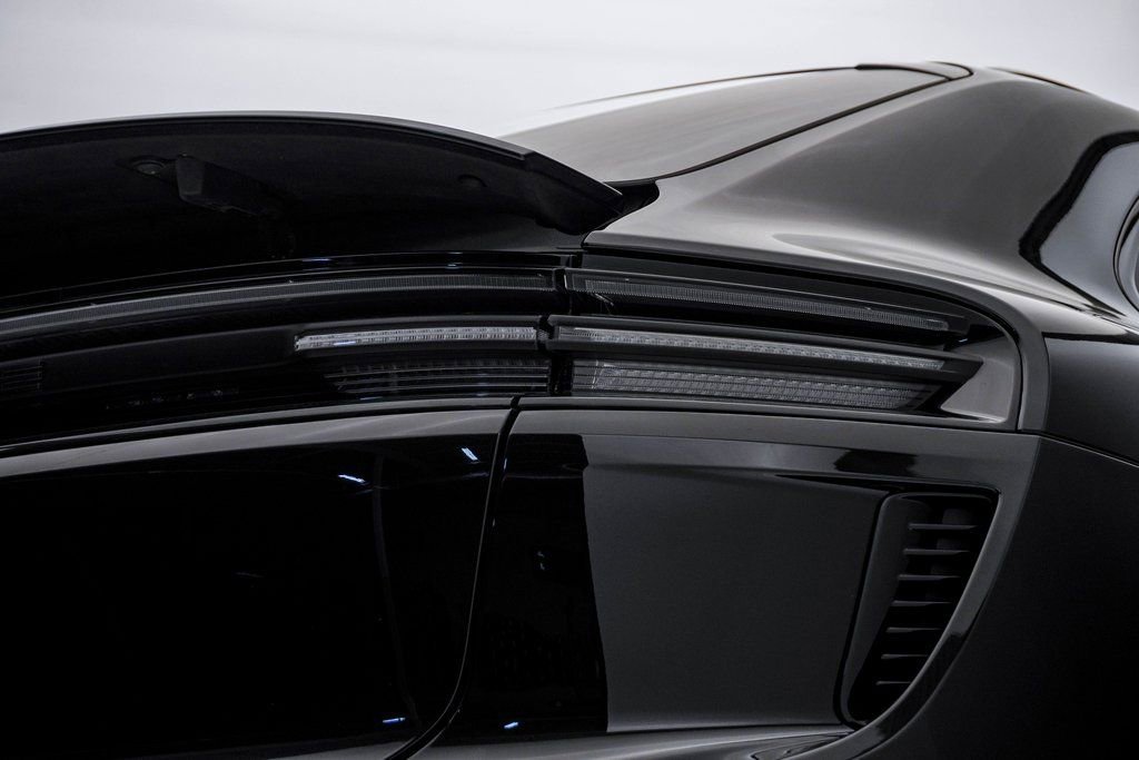 Certified 2025 Porsche Macan Turbo Electric image 12