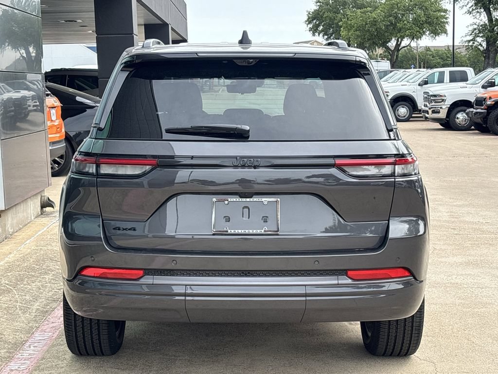 New 2026 Jeep Grand Cherokee Limited AWD/4WD image 4