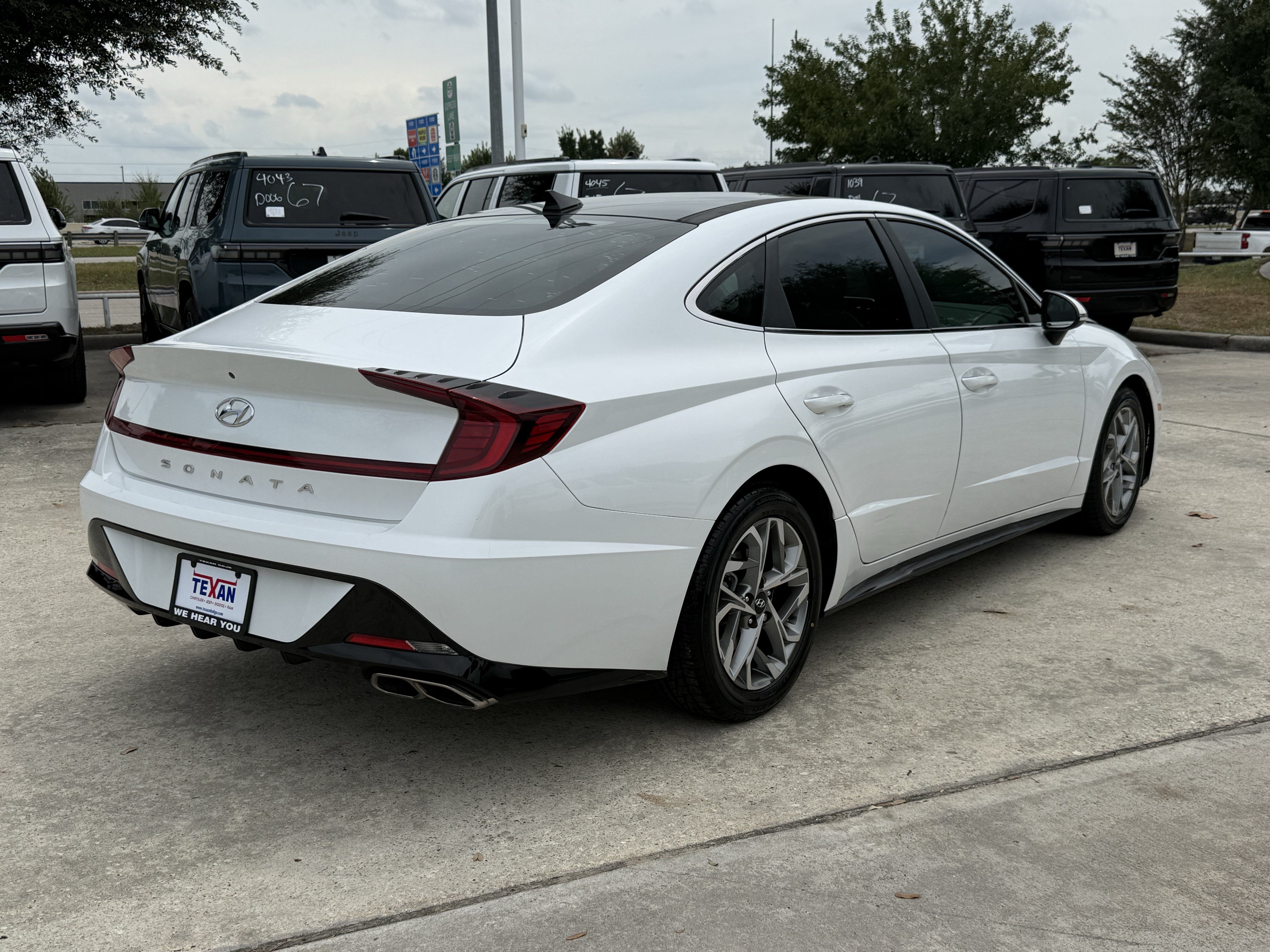 Used 2020 Hyundai Sonata SEL w/ Convenience + Sunroof Package FWD image 5