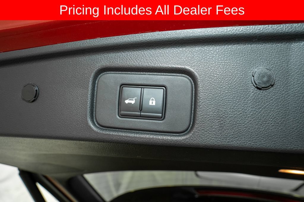 Used 2024 Nissan Pathfinder SL w/ SL Premium Package FWD image 6