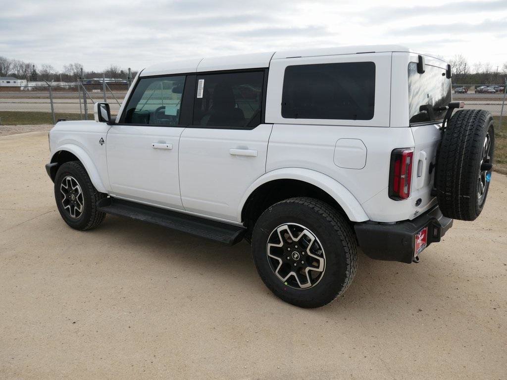 New 2025 Ford Bronco Outer Banks image 6