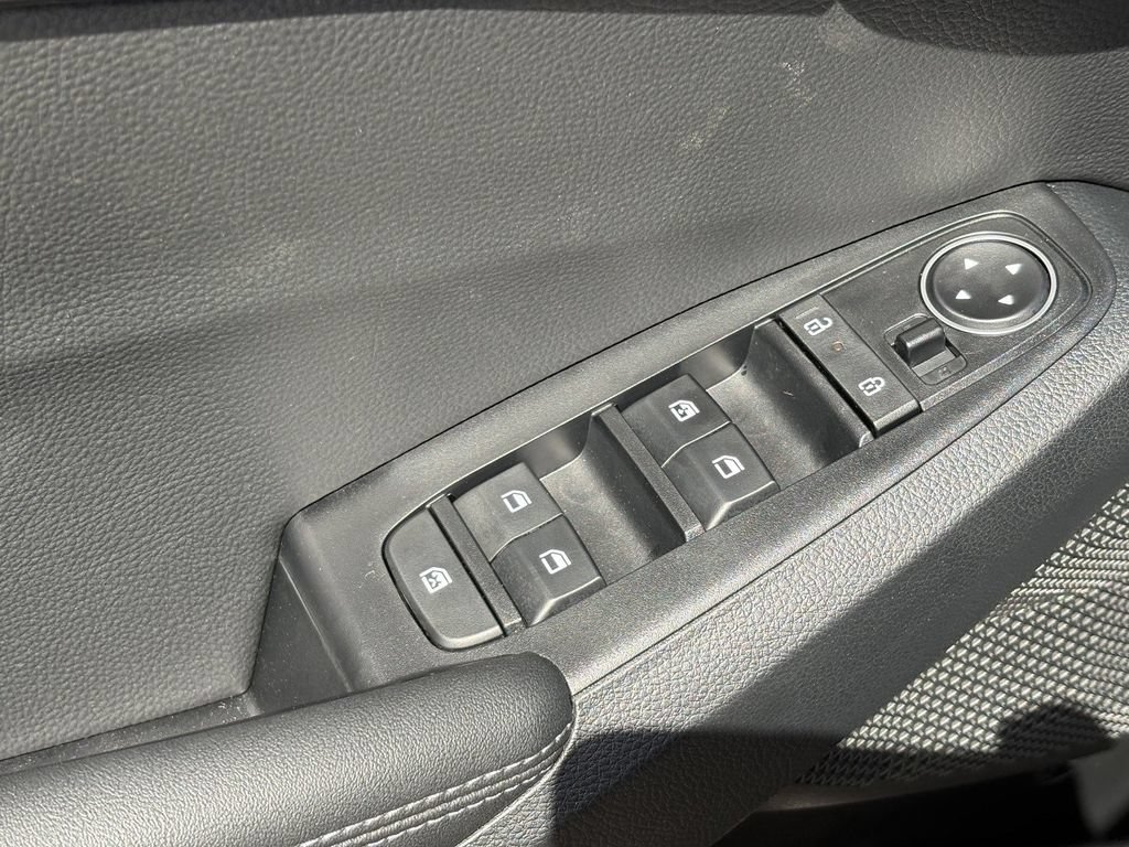 New 2026 Kia Seltos S FWD image 18