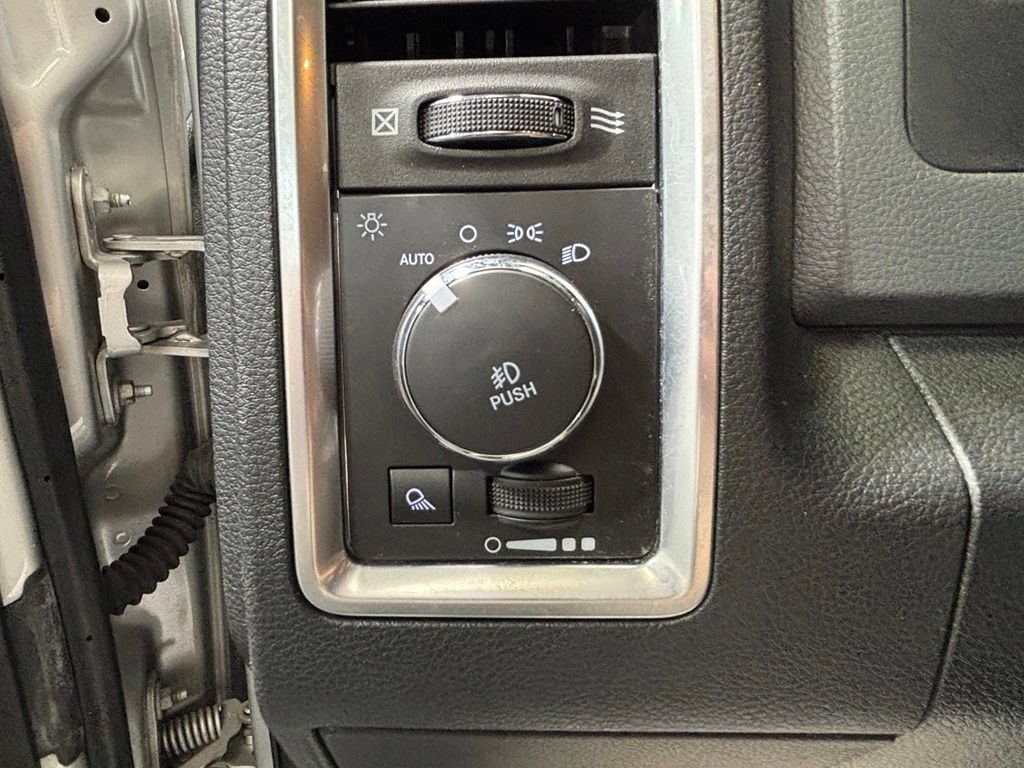 Used 2018 RAM 1500 Big Horn AWD/4WD image 13