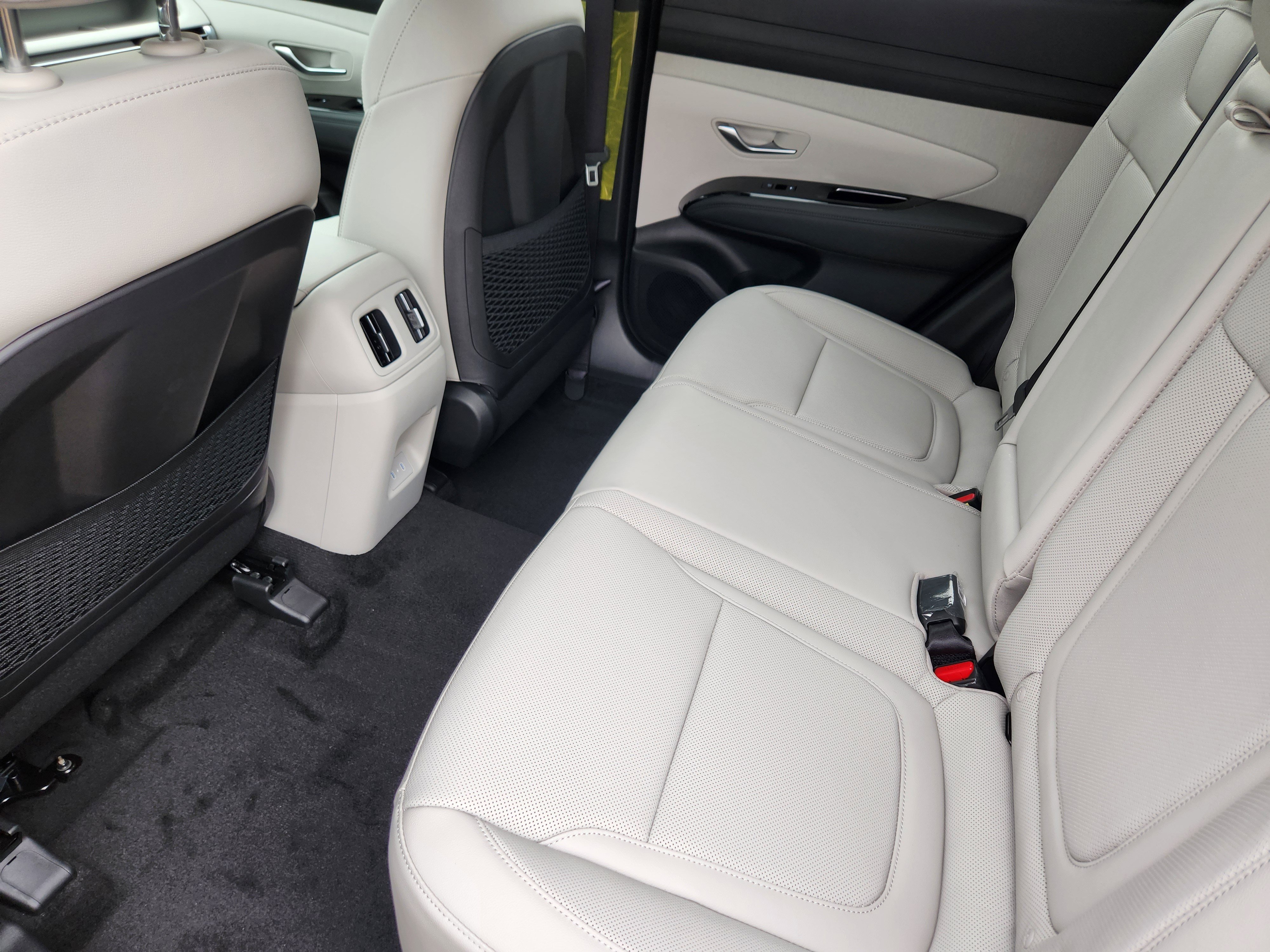 New 2025 Hyundai Tucson Limited w/ Tow & Go Package image 8