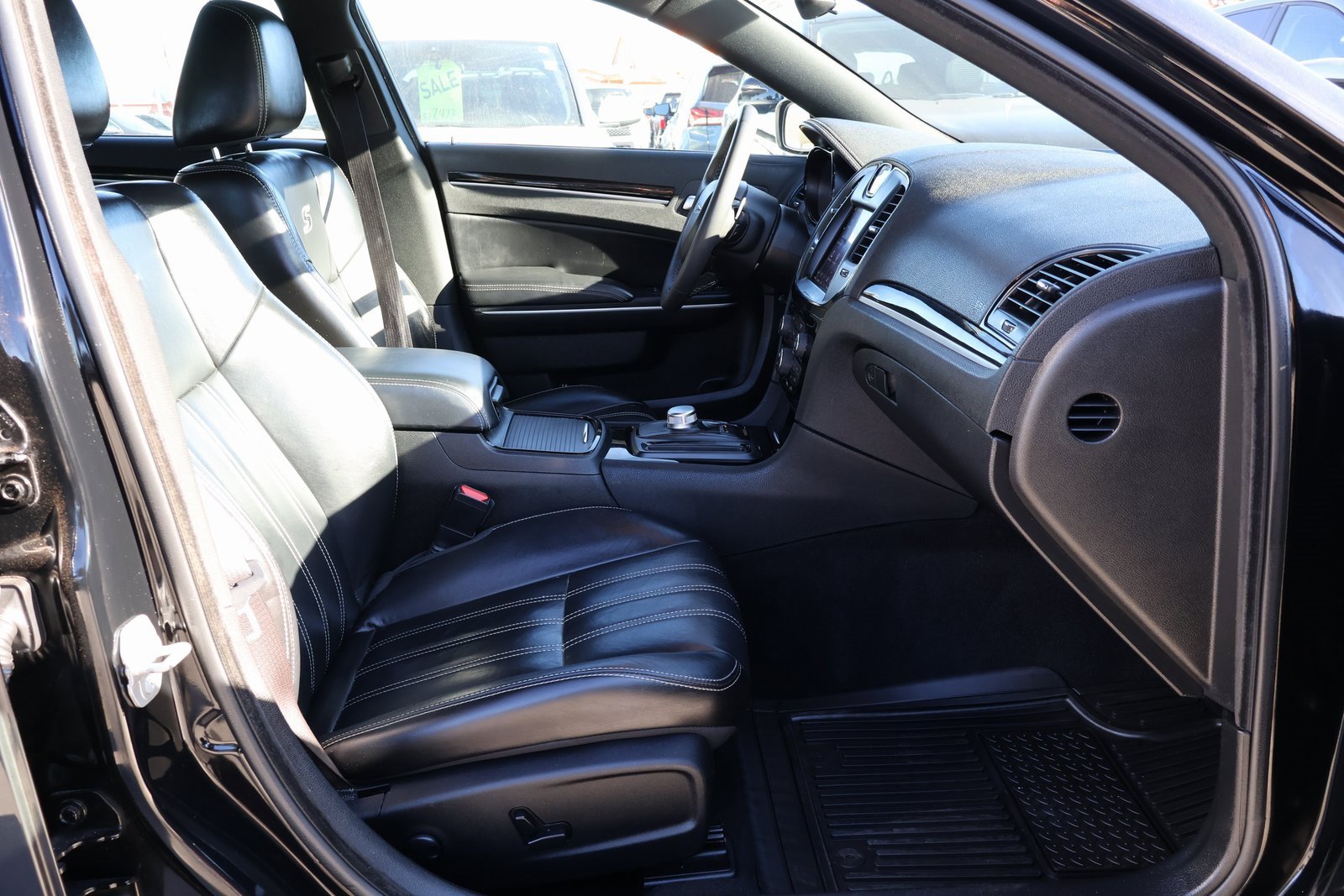 Used 2023 Chrysler 300 S image 12