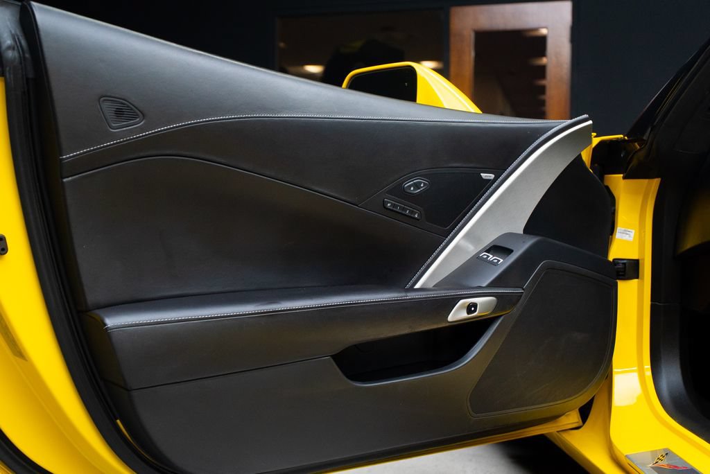 Used 2015 Chevrolet Corvette Stingray Convertible w/ 3LT Preferred Equipment Group RWD image 28