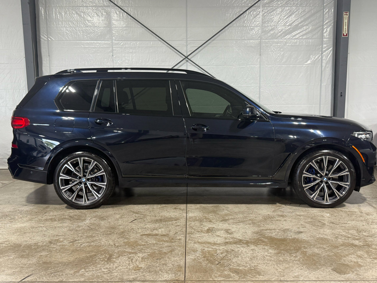 Used 2020 BMW X7 xDrive40i w/ M Sport Package image 6