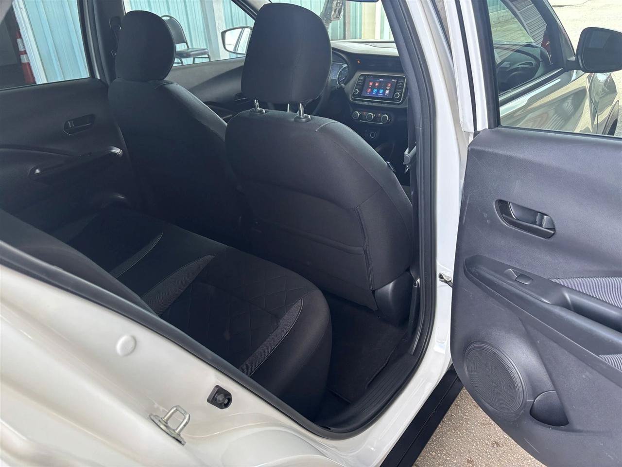 Used 2019 Nissan Kicks S FWD image 12