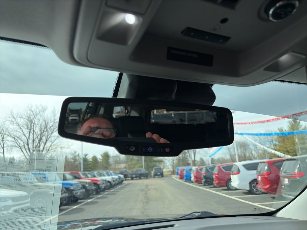 Used 2020 Chevrolet Suburban Premier image 51