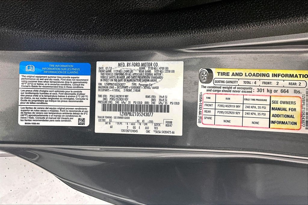 Used 2013 Ford Mustang Shelby GT500 RWD image 30