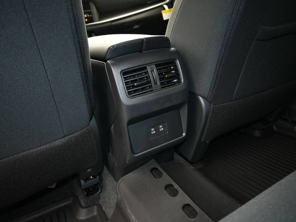 Certified 2026 Nissan Rogue SV w/ Cold Weather Package FWD image 18
