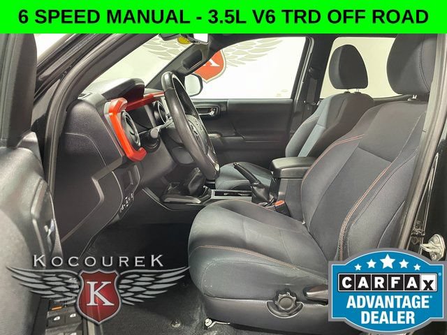 Used 2019 Toyota Tacoma TRD Off-Road AWD/4WD image 11