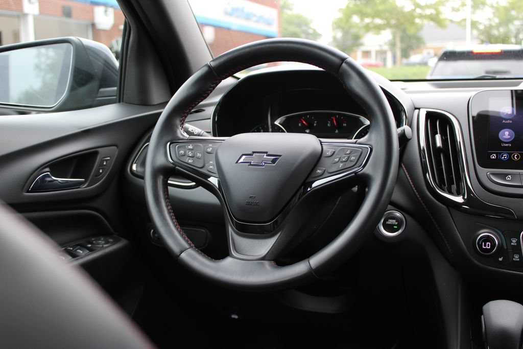 Used 2022 Chevrolet Equinox RS w/ RS Leather Package AWD/4WD image 46