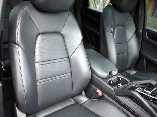 Used 2021 Porsche Cayenne AWD/4WD image 42