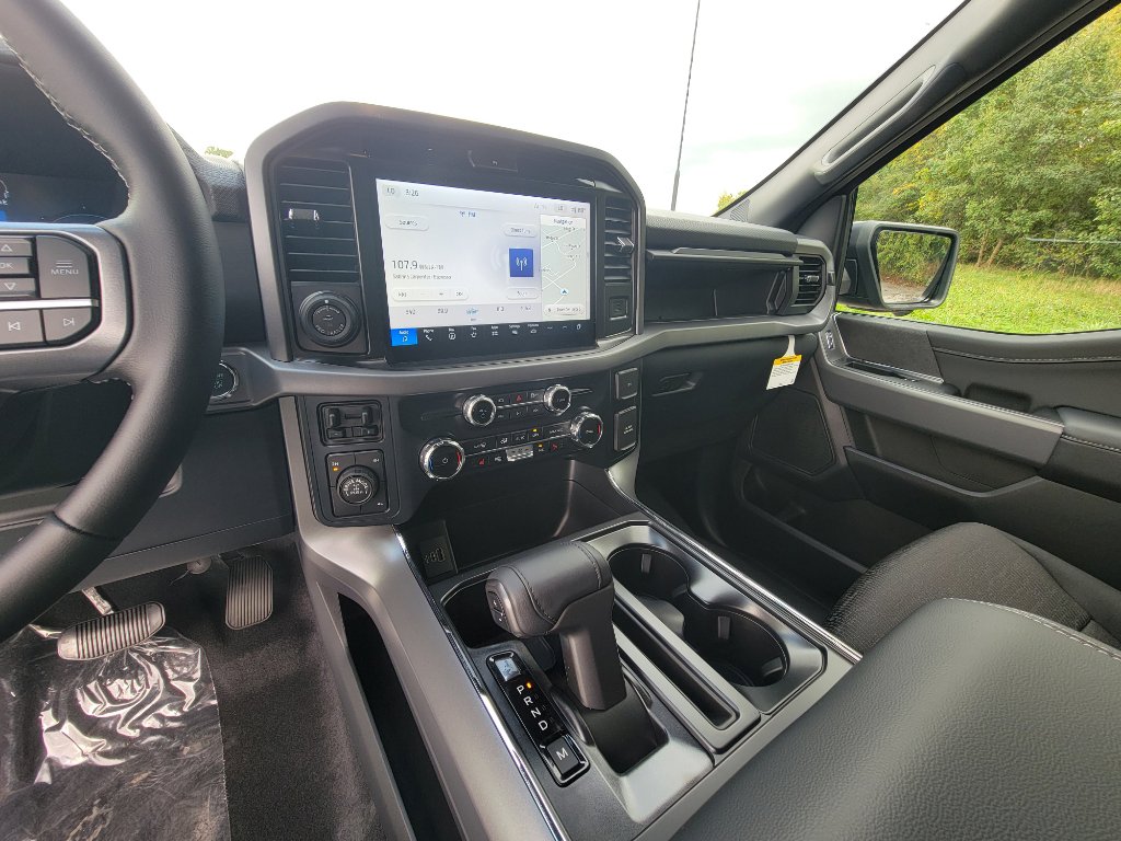 New 2025 Ford F150 XLT image 21