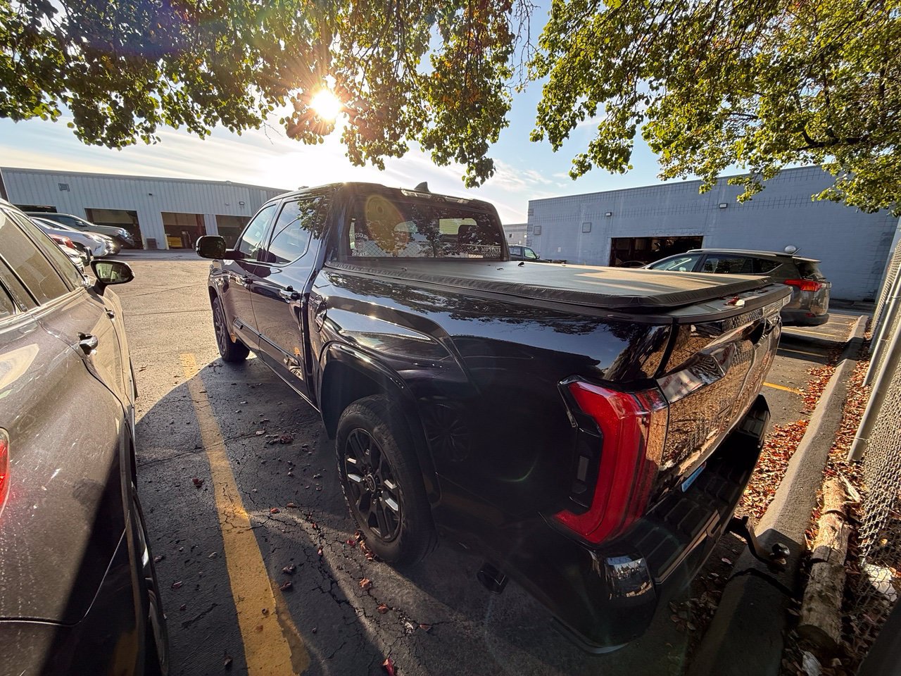 Used 2024 Toyota Tundra Platinum AWD/4WD image 5