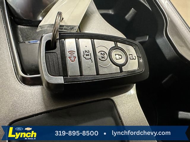 Used 2023 Ford Edge SEL w/ Convenience Package image 16