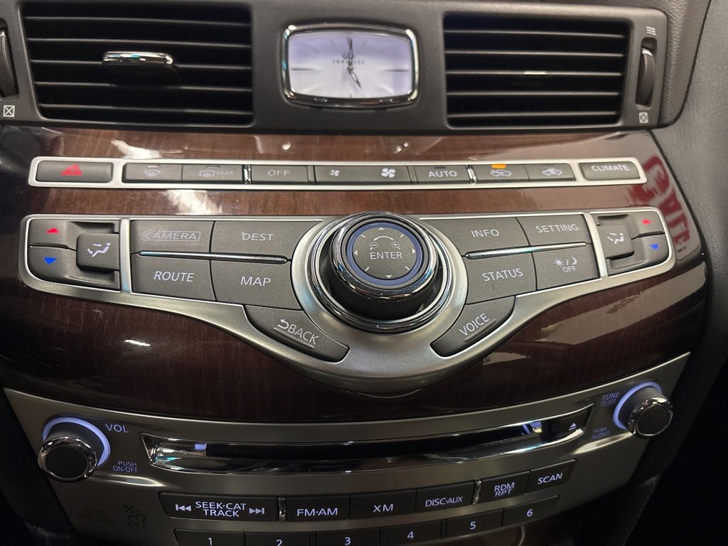 Used 2016 INFINITI Q70 L 3.7 w/ Deluxe Touring Package image 21