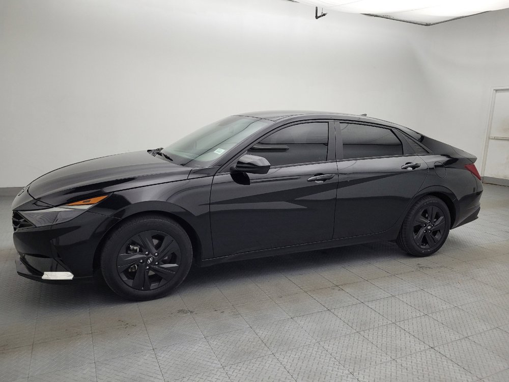 Used 2023 Hyundai Elantra Blue FWD image 2