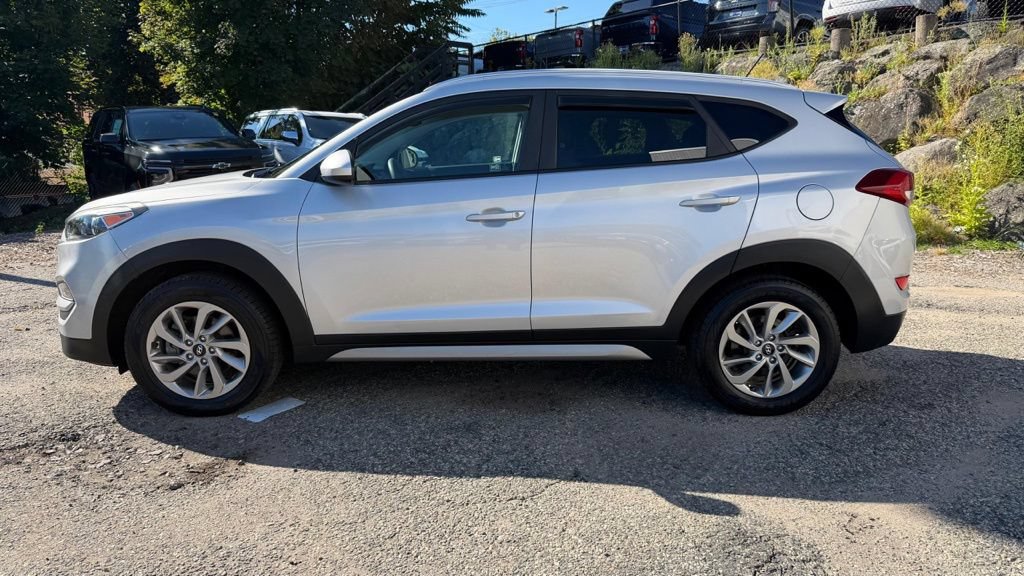 Used 2017 Hyundai Tucson SE w/ SE Popular Package 02 AWD/4WD image 3