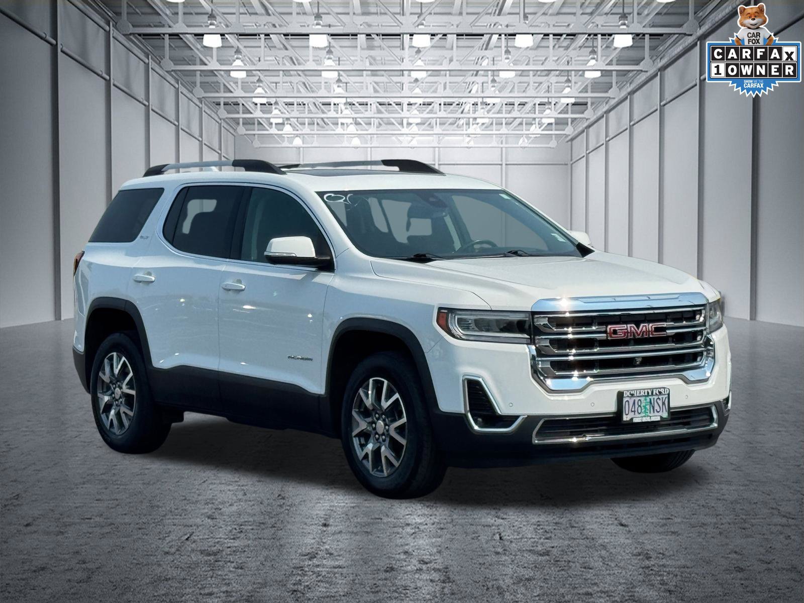 Used 2022 GMC Acadia SLT w/ Technology Package AWD/4WD image 4