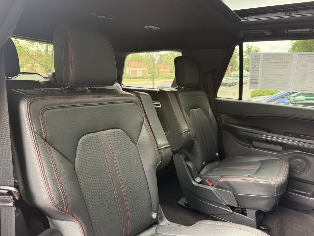 Used 2023 Ford Expedition Limited AWD/4WD image 37